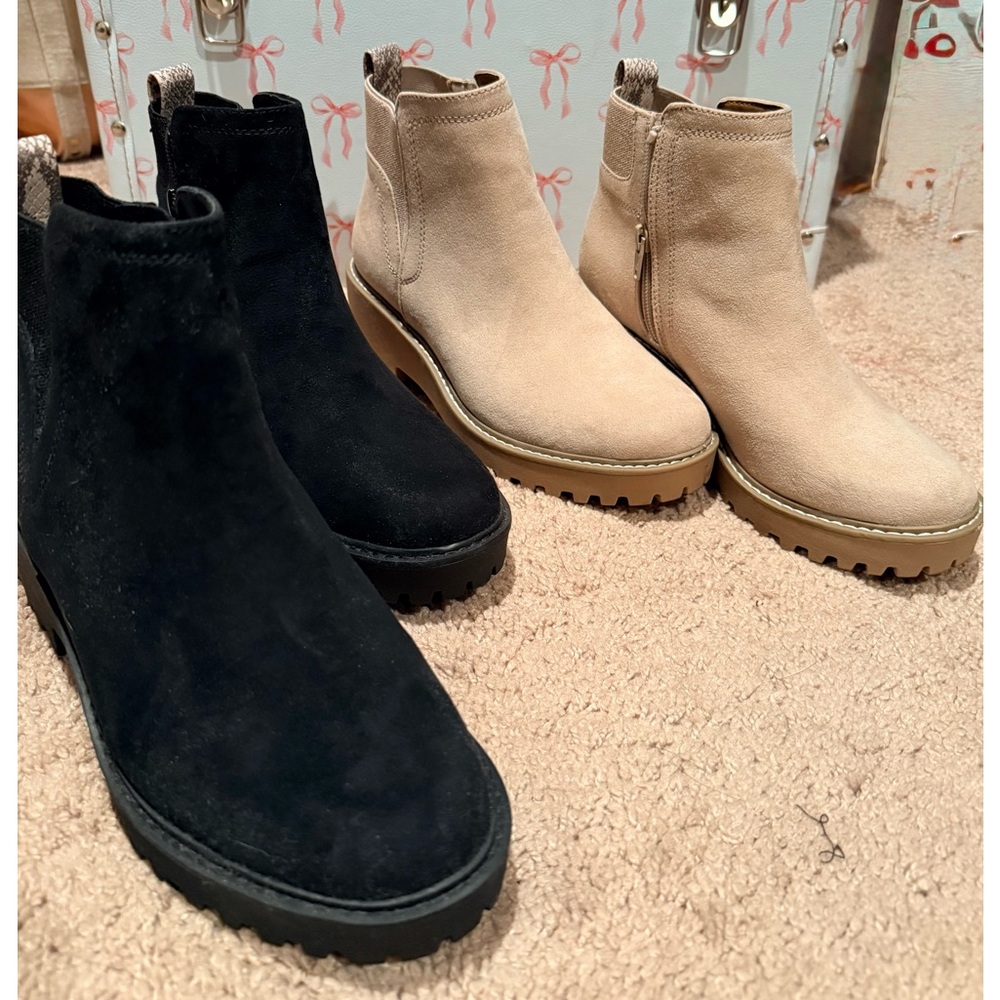 Universal Thread Chelsea Boots Lot of 2